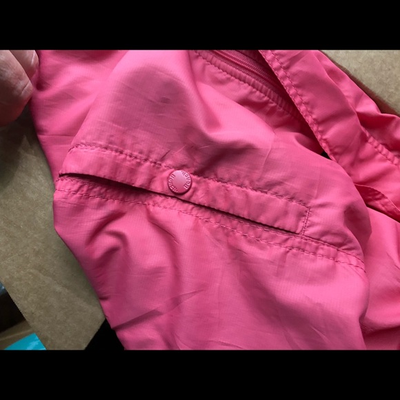 Bench windbreaker size small - Picture 5 of 7